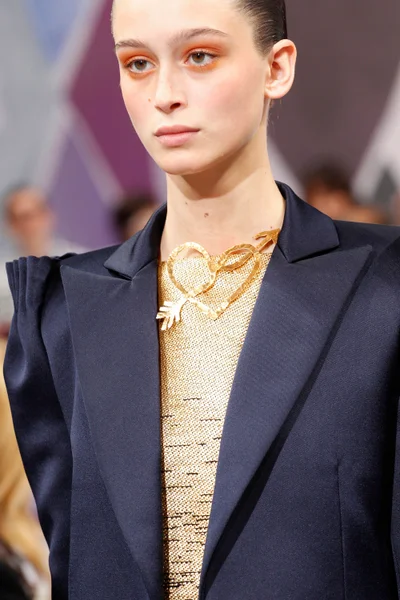 Look 7